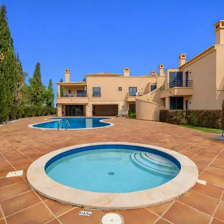Appartement Casa Trilhos Do Sol, Your Retreat Near The Sea Luz