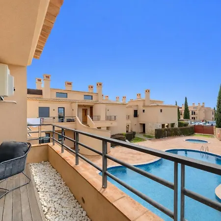 Casa Trilhos Do Sol, Your Retreat Near The Sea Luz
