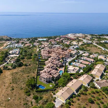 Casa Trilhos Do Sol, Your Retreat Near The Sea